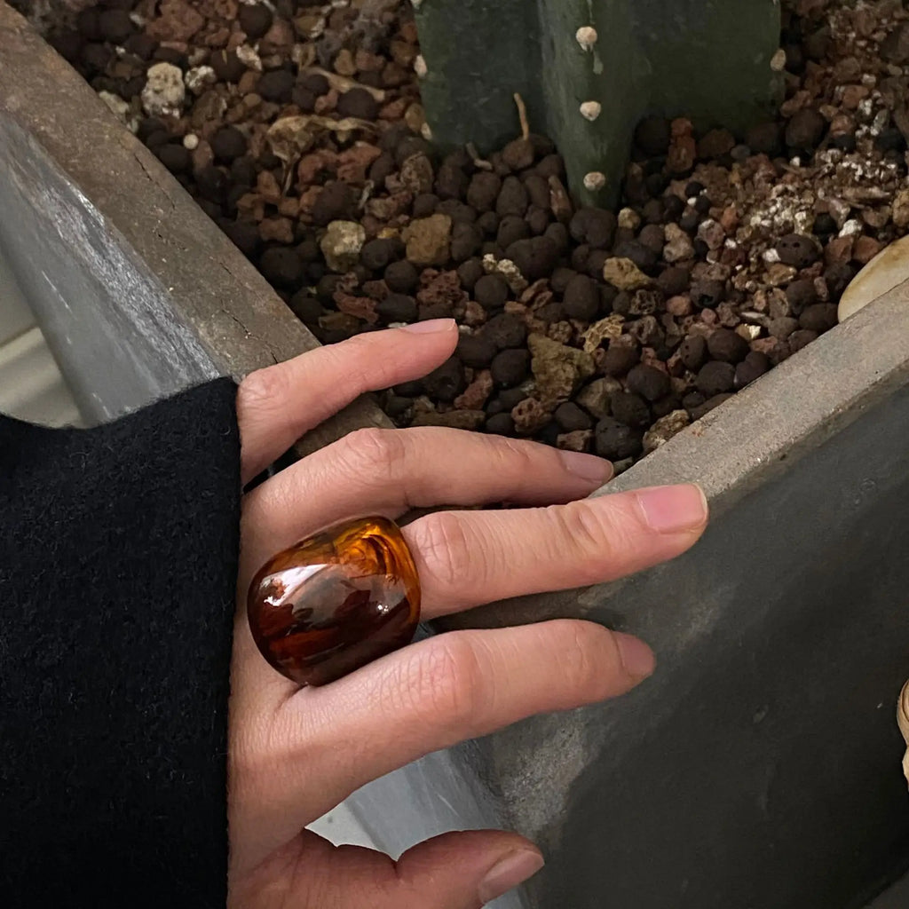 Vintage Amber Resin Ring – Bold Geometric Statement Piece for Women