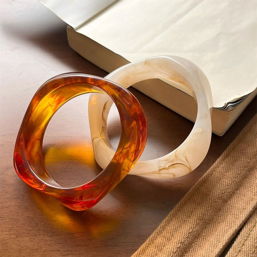 Chunky Translucent Acrylic Bangle – Bold Retro Polygon Design for Women