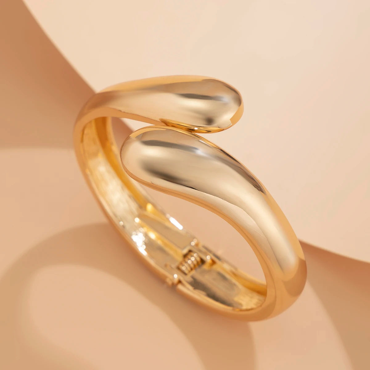 Ingemark Water Drop Bangles – Vintage Gold-Tone Punk Bracelets for Women & Men