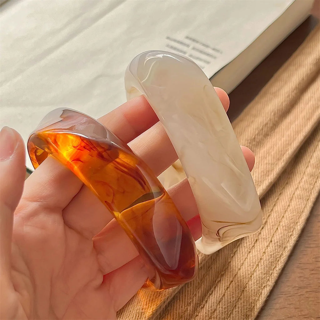 Chunky Translucent Acrylic Bangle – Bold Retro Polygon Design for Women