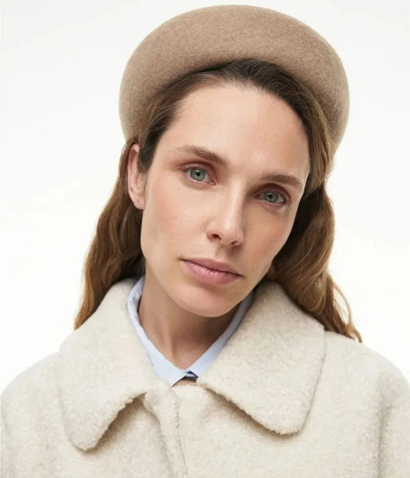 Vintage Wool Felt Beret – Elegant Hard-Top Pillbox Fedora for Weddings & Cocktail Parties