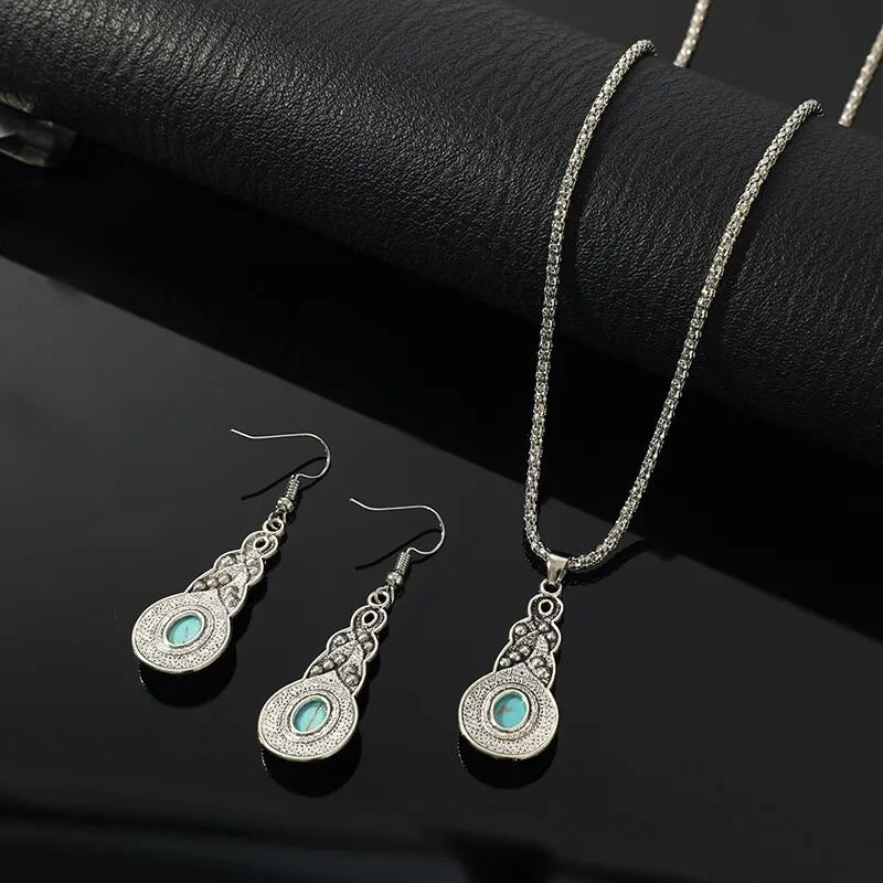 3-Piece Vintage Turquoise Jewelry Set – Blue Crystal Pendant Necklace & Matching Earrings for Men and Women
