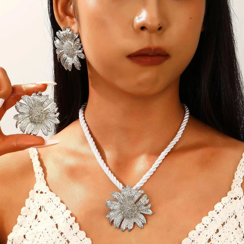 3-Piece Starfish Jewelry Set – Ocean Style Necklace & Statement Earrings for Parties