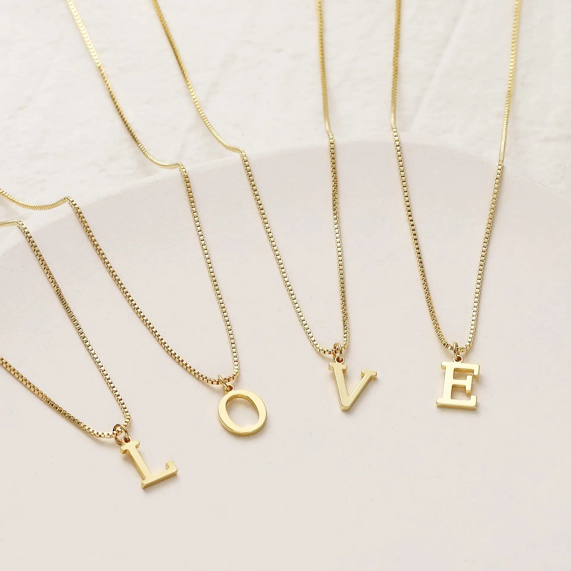 A–Z Initial Necklace – Cute 18K Gold Plated Stainless Steel Letter Pendant for Women