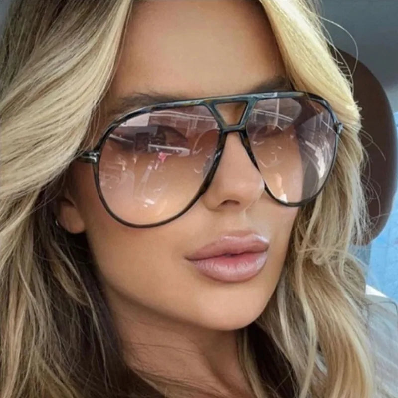 Retro Pilot Sunglasses – Double Beam “T” Design with Mirror Finish (2025 Style)