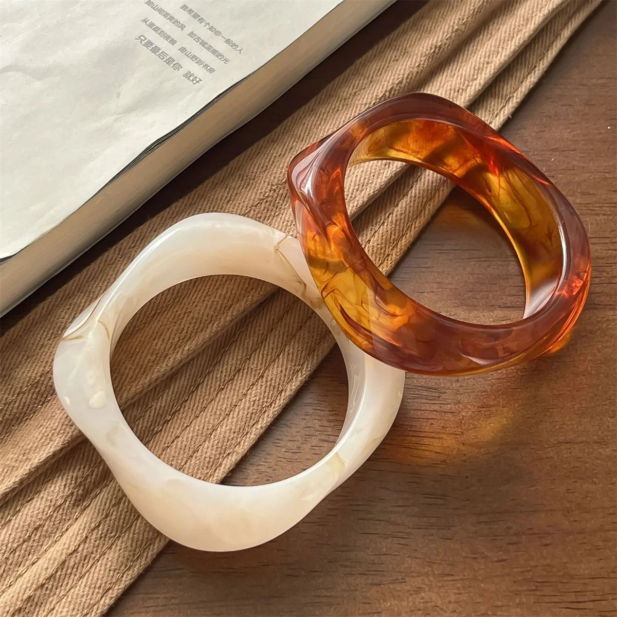 Chunky Translucent Acrylic Bangle – Bold Retro Polygon Design for Women