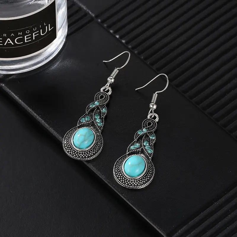 3-Piece Vintage Turquoise Jewelry Set – Blue Crystal Pendant Necklace & Matching Earrings for Men and Women