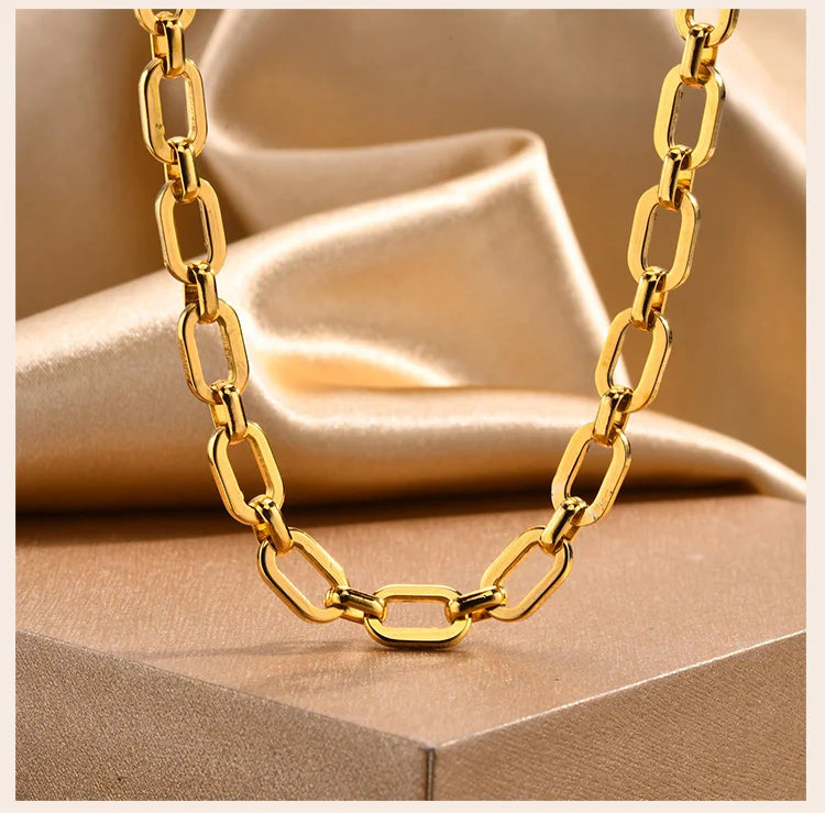 Chunky Gold Link Necklace – Thick Oval Stainless Steel Choker for a Minimalist Look