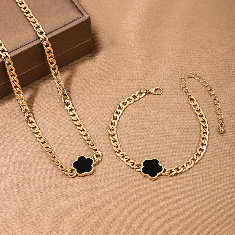 Vintage Gold Geometry Jewelry Set – Simple Circle Necklace & Earrings for Daily Wear and Parties