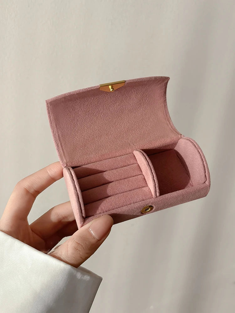 Mini Velvet Jewelry Box – Light Luxury, Anti-Oxidation Storage for Travel & Business Trips