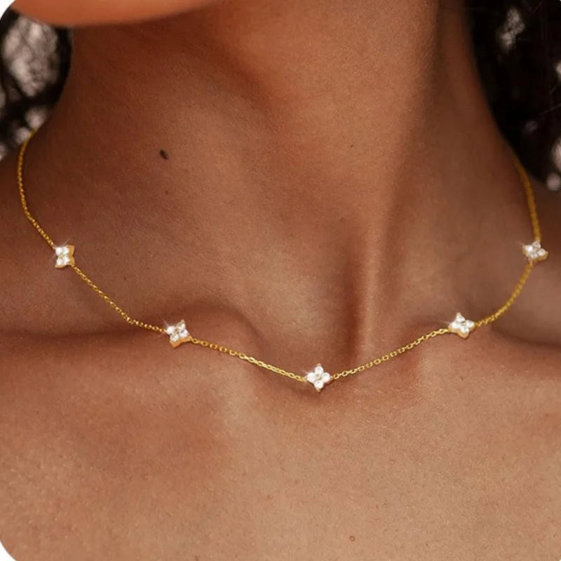 Four-Leaf Zircon Necklace – Elegant Lucky Choker for Women, Perfect for Parties & Gifts