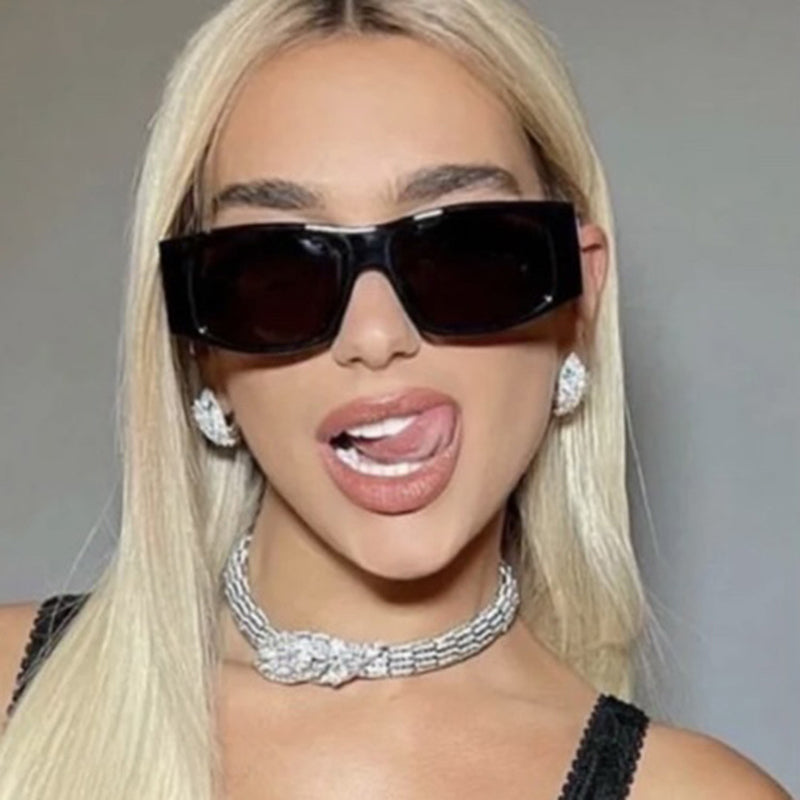 Retro Square Sunglasses – Trendy Small Frame Unisex Design for Travel & Outdoors