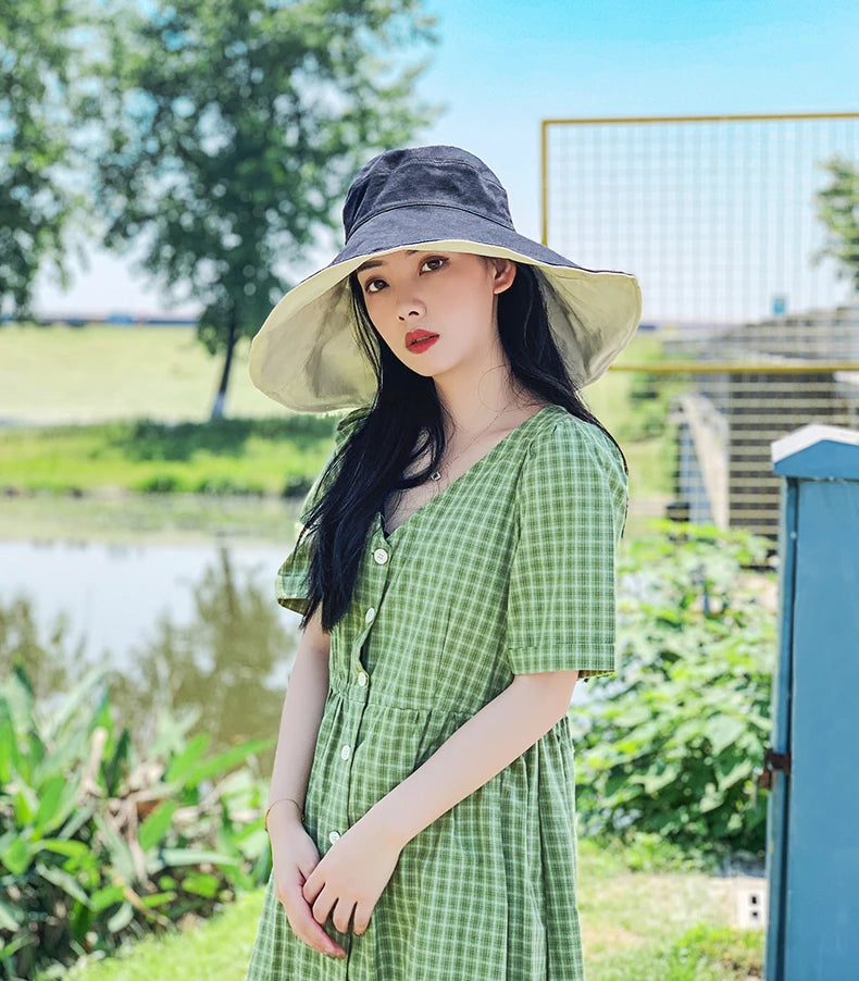Wide Brim UPF 50+ Sun Hat – Double-Sided Anti-UV Beach & Hiking Cap for Women