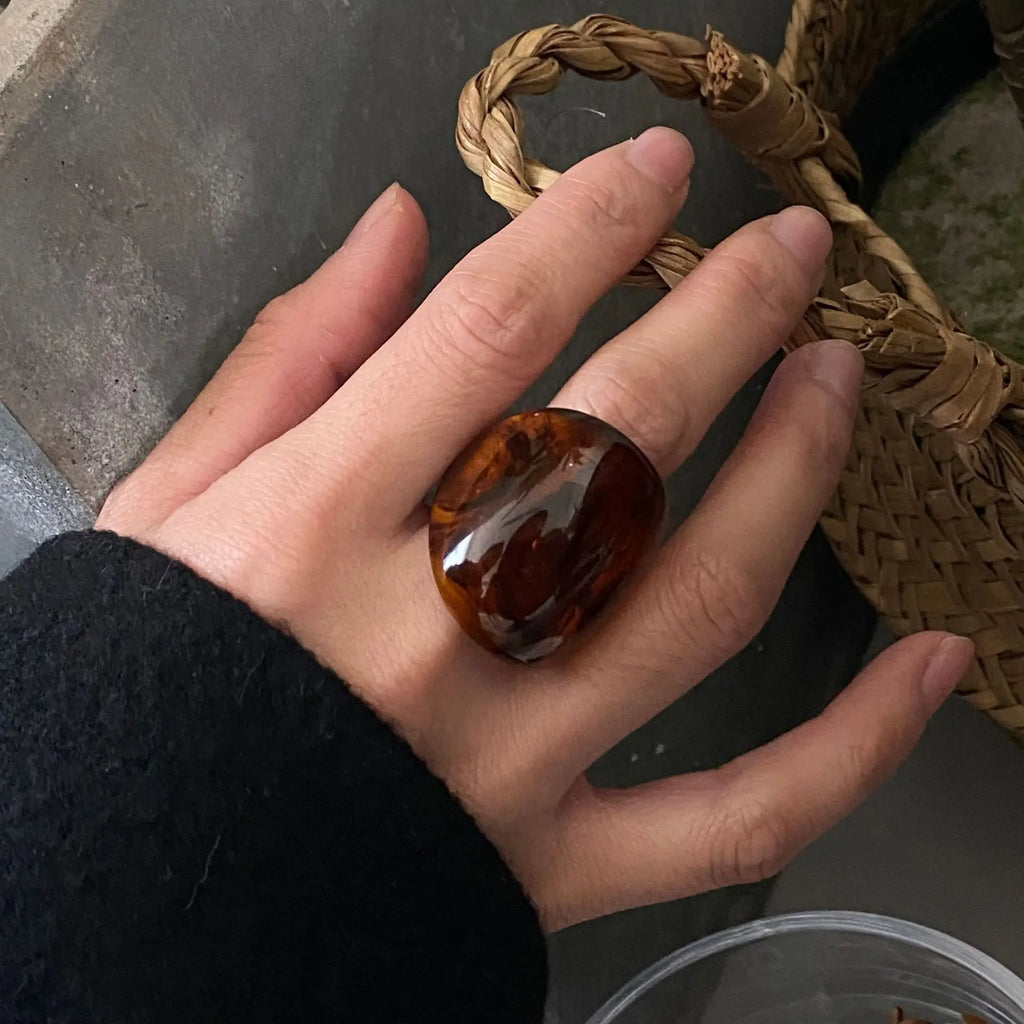 Vintage Amber Resin Ring – Bold Geometric Statement Piece for Women