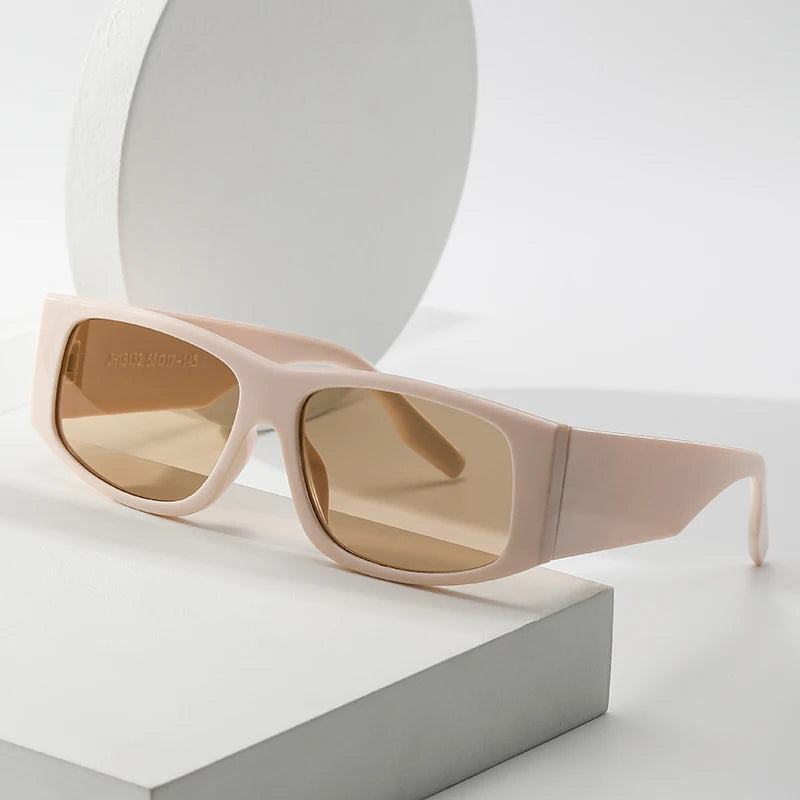 Retro Square Sunglasses – Trendy Small Frame Unisex Design for Travel & Outdoors