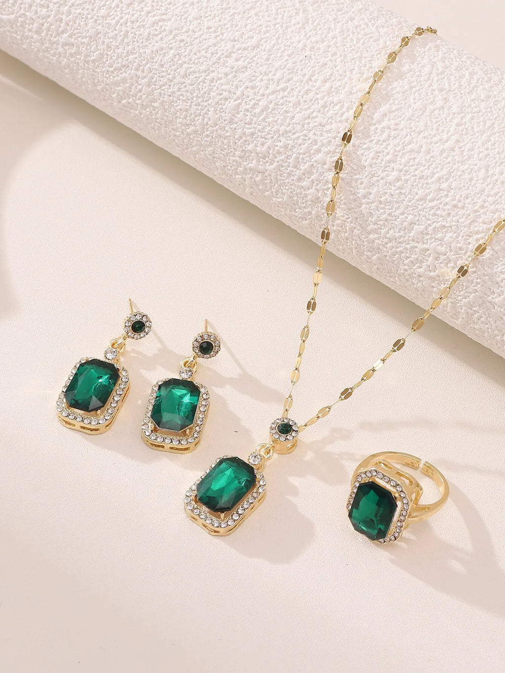 Emerald Crystal Titanium Steel Jewelry Set – Light Luxury Pendant, Ring & Earrings for Women