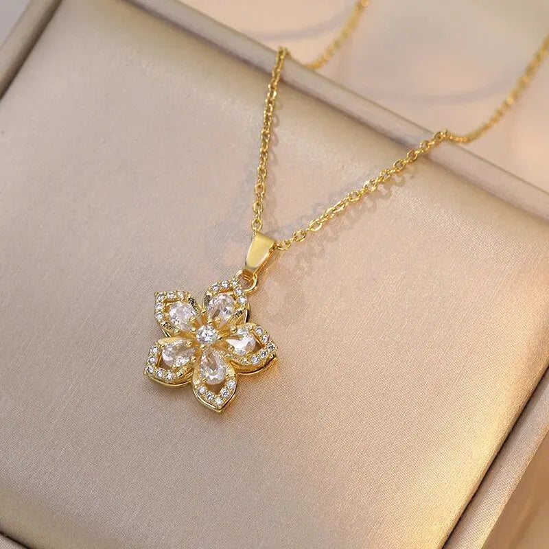 Spin Zircon Flower Necklace – Light Luxury Gold Pendant for Women, Perfect for Parties & Gifts