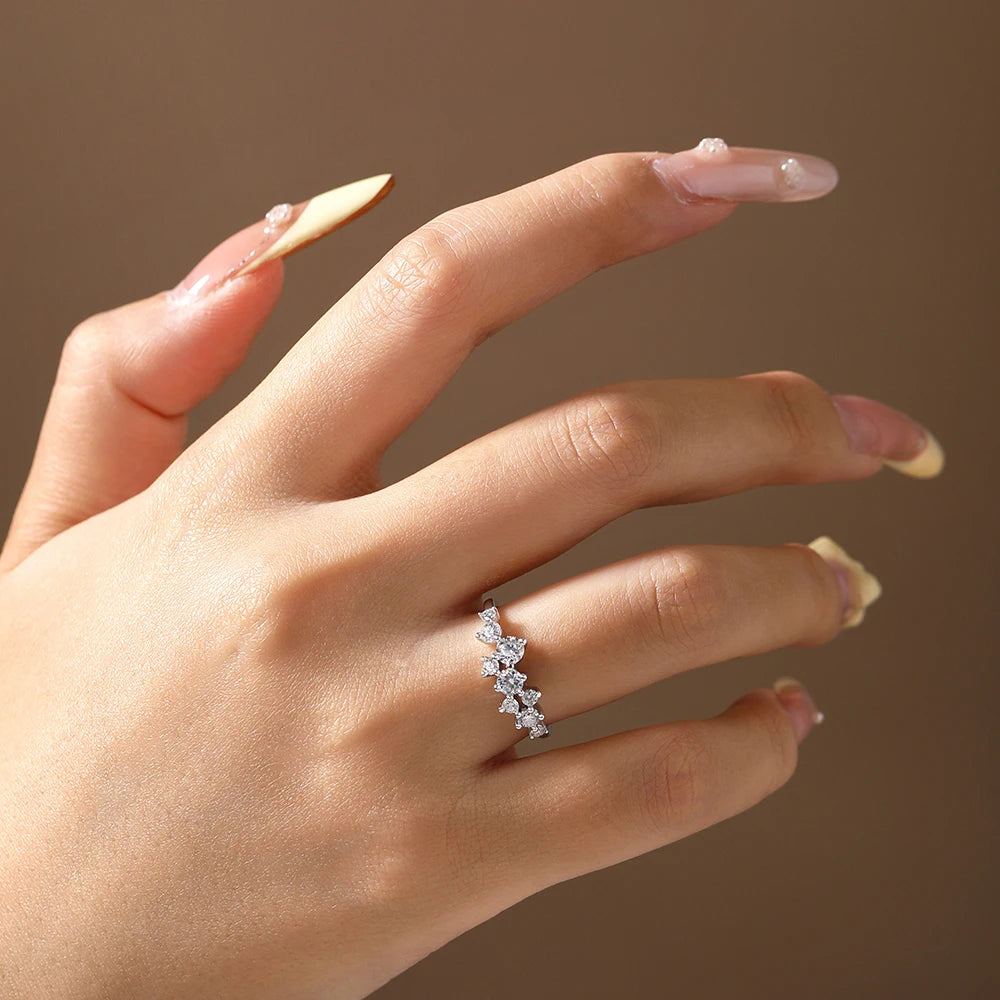 ATTAGEMS Round-Cut Moissanite Ring – D-VVS1 Sparkle in Solid 925 Silver for Women