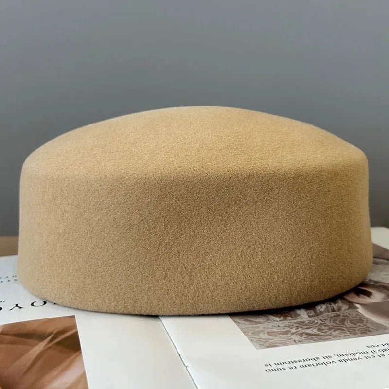 Vintage Wool Felt Beret – Elegant Hard-Top Pillbox Fedora for Weddings & Cocktail Parties