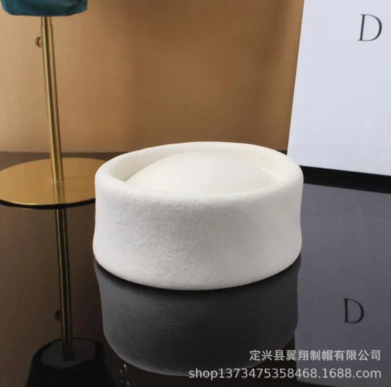 Vintage Wool Felt Beret – Elegant Hard-Top Pillbox Fedora for Weddings & Cocktail Parties