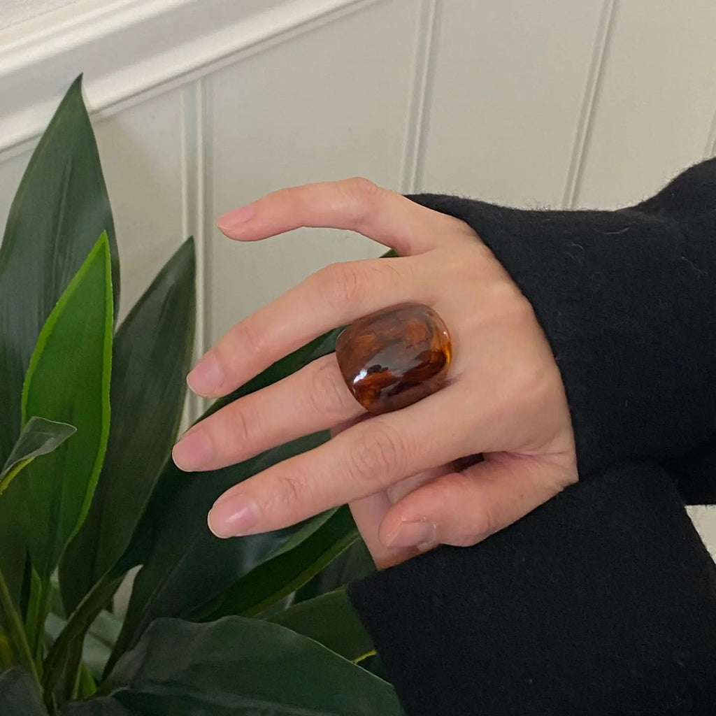 Vintage Amber Resin Ring – Bold Geometric Statement Piece for Women