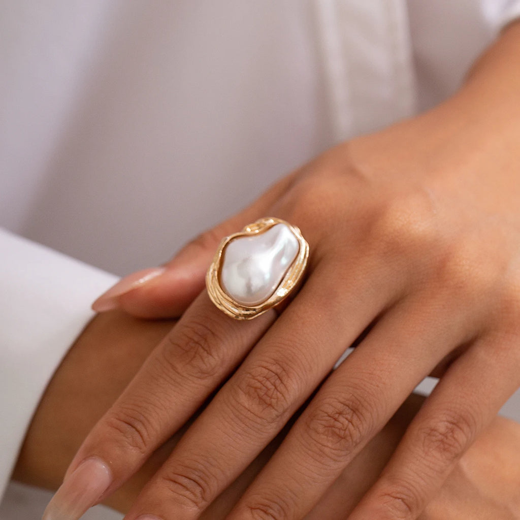 Lacteo Punk Baroque Pearl Ring – Adjustable Alloy Open Design for Weddings & Banquets