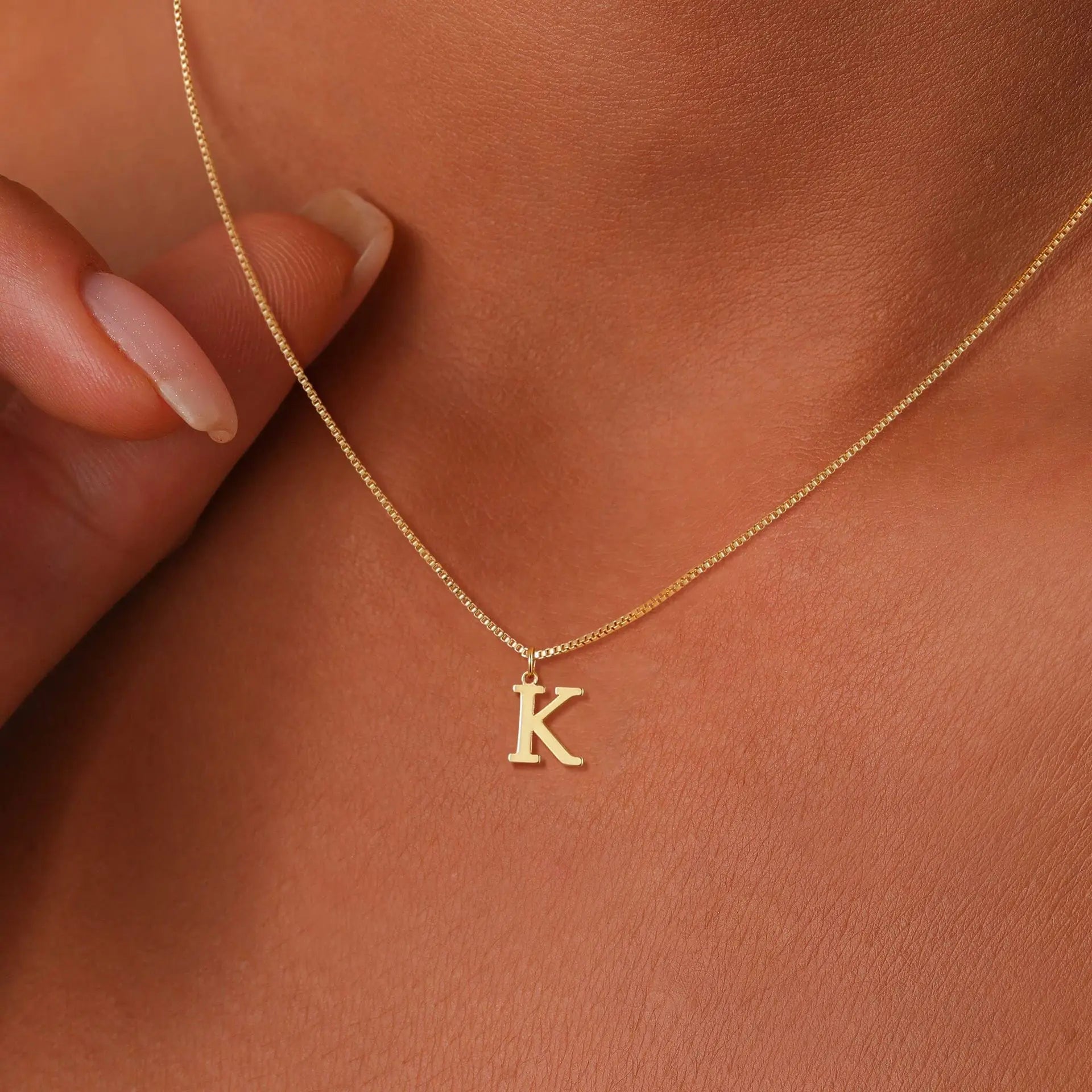 A–Z Initial Necklace – Cute 18K Gold Plated Stainless Steel Letter Pendant for Women