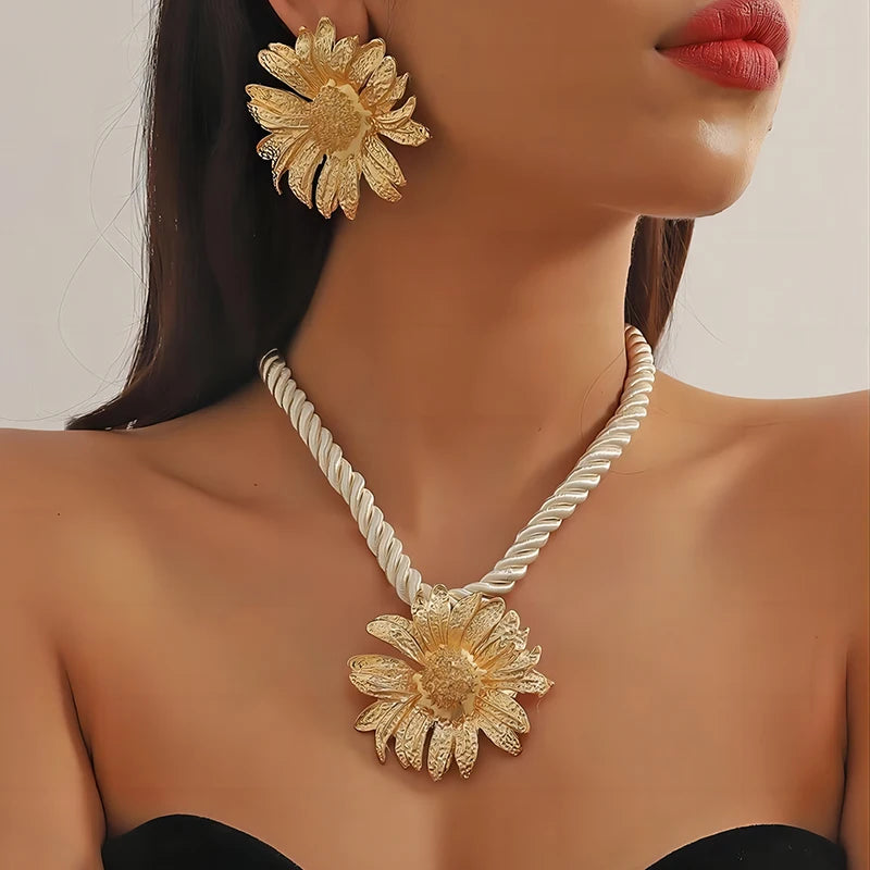 3-Piece Starfish Jewelry Set – Ocean Style Necklace & Statement Earrings for Parties