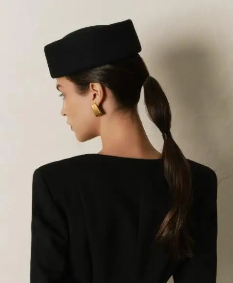 Vintage Wool Felt Beret – Elegant Hard-Top Pillbox Fedora for Weddings & Cocktail Parties