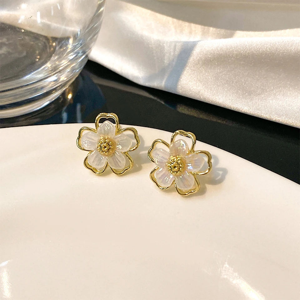 ZAKOL Crystal Flower Earrings – Sweet Korean-Style Gold Sparkle for Women & Girls
