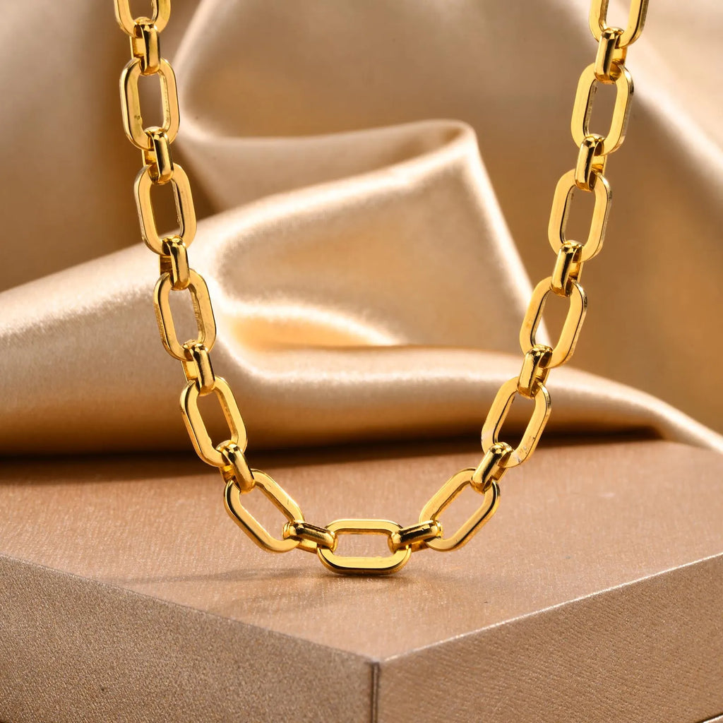 Chunky Gold Link Necklace – Thick Oval Stainless Steel Choker for a Minimalist Look