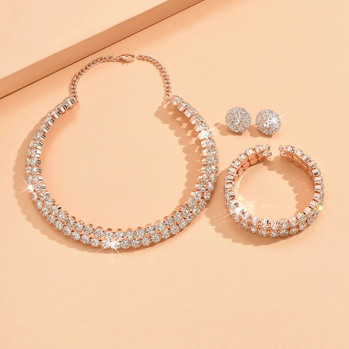 4-Piece Minimalist Jewelry Set – Stylish Necklace, Earrings & Bracelet for Parties and Banquets