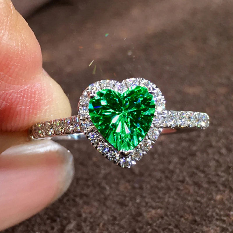 Huitan Heart Zirconia Ring – Sparkling Multi-Color Crystal Wedding & Engagement Band for Women