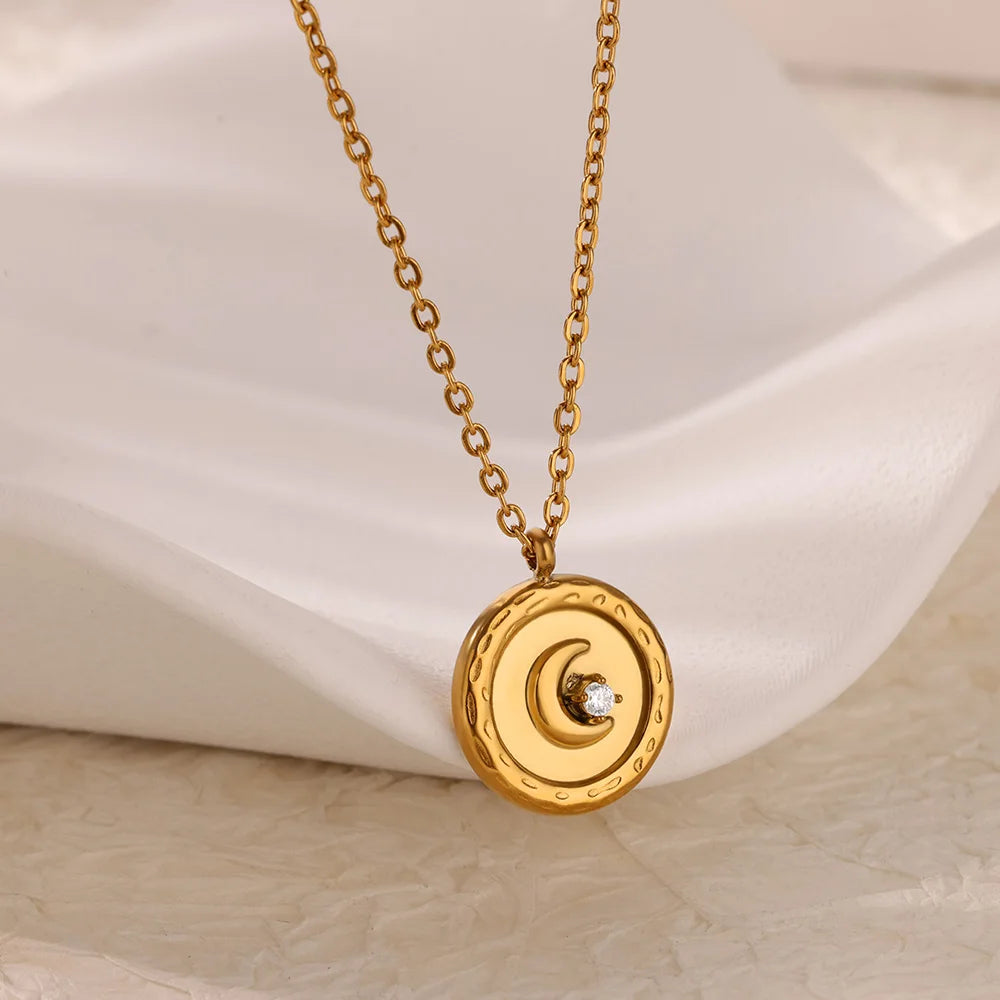 Punk Gold Heart Pendant Necklace – Stainless Steel OT Buckle Beaded Choker, Y2K Style