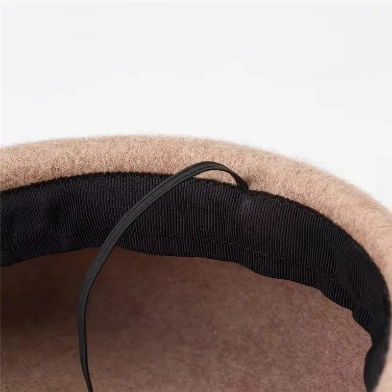 Vintage Wool Felt Beret – Elegant Hard-Top Pillbox Fedora for Weddings & Cocktail Parties