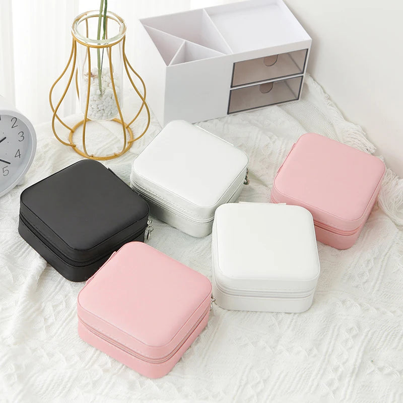 Single-Layer Travel Jewelry Box – Classic Leather Case in Black, White or Pink