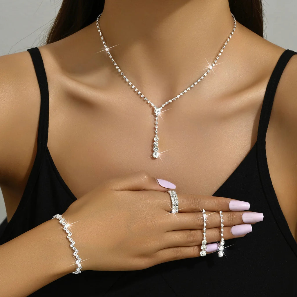 5-Piece Minimalist Claw Chain Jewelry Set – Earrings, Necklace, Bracelet & Ring for Parties and Gifts