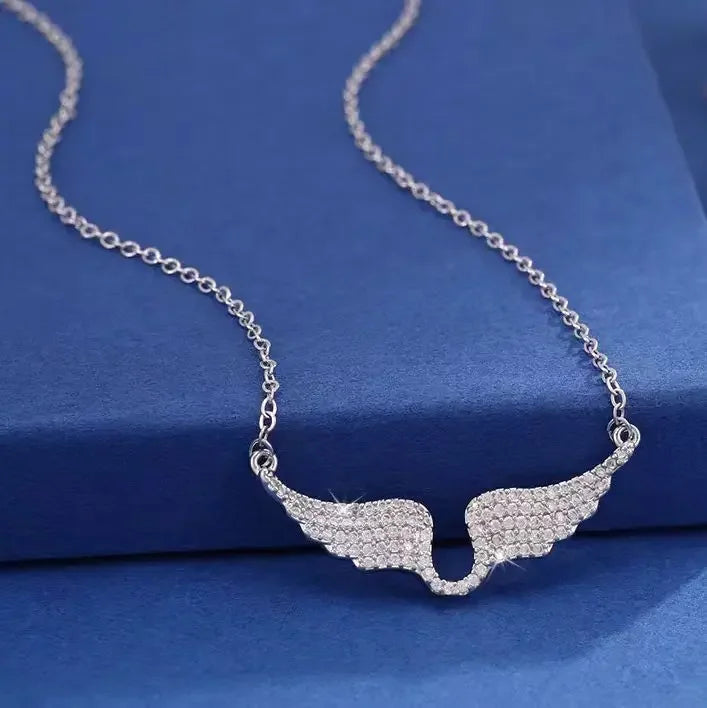 Titanium Steel Angel Wings Necklace – Elegant Clavicle Chain for Women