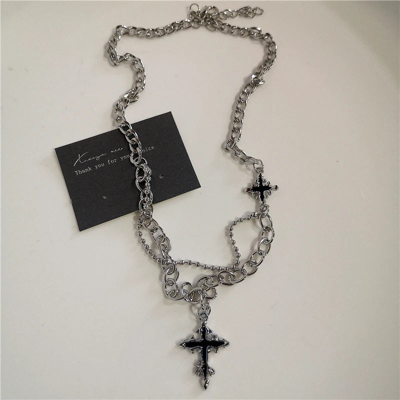 Black Heart Cross Pendant Necklace – Punk Rock Y2K Chain for Men & Women