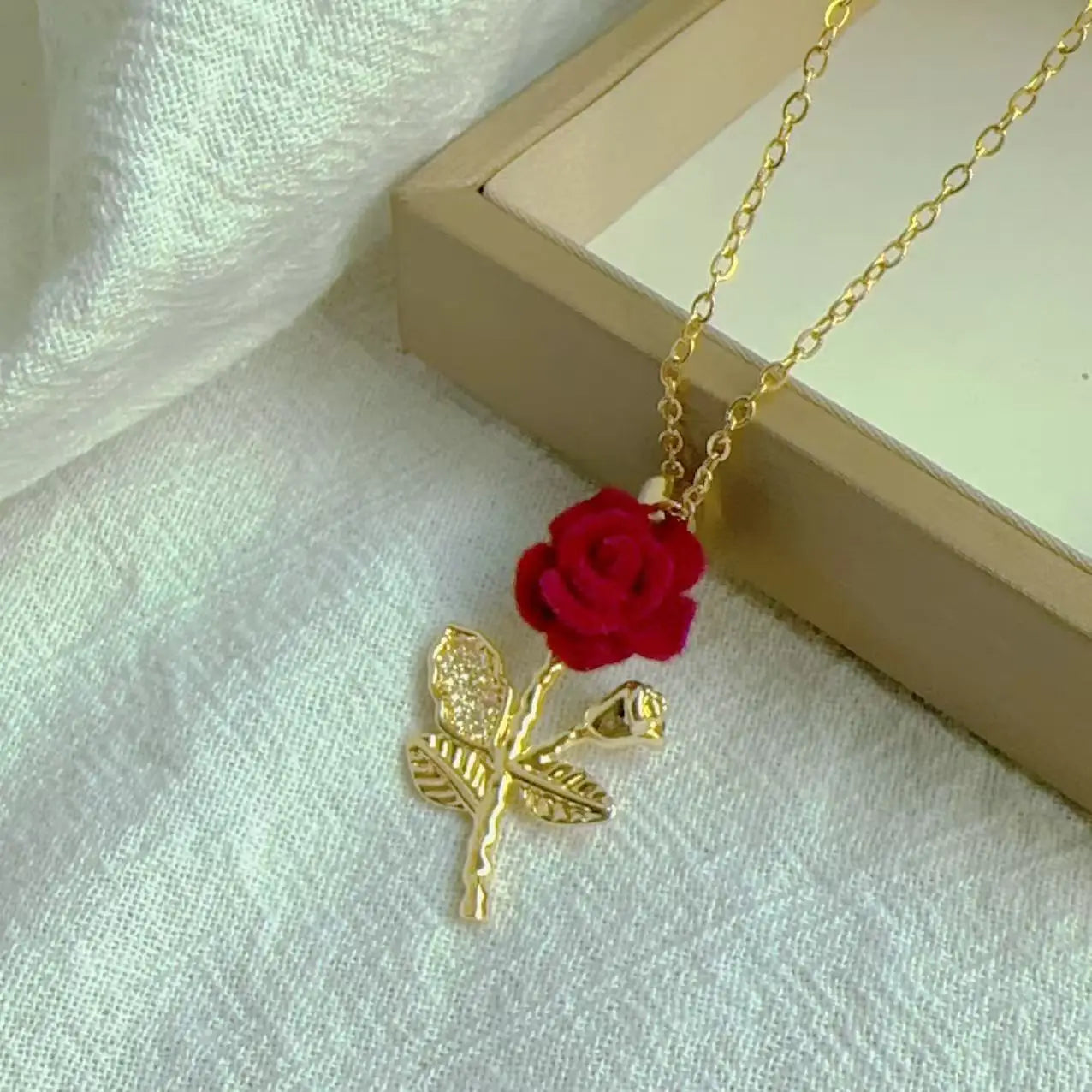 316L Stainless Steel Zircon Flower Necklace – Trendy Luxury Clavicle Pendant for Women & Girls