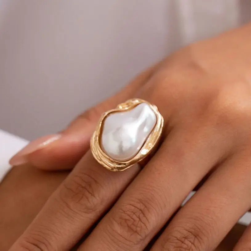 Lacteo Punk Baroque Pearl Ring – Adjustable Alloy Open Design for Weddings & Banquets