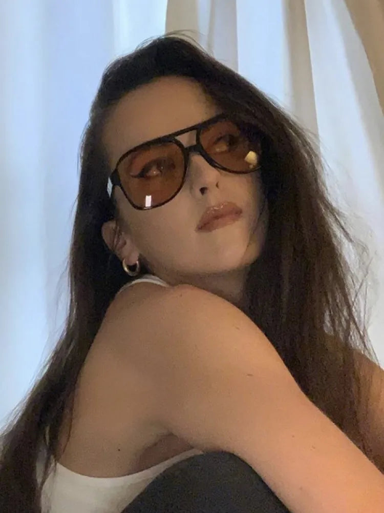 Vintage Oversized Sunglasses – Retro Square Frames in Classic Black or Yellow