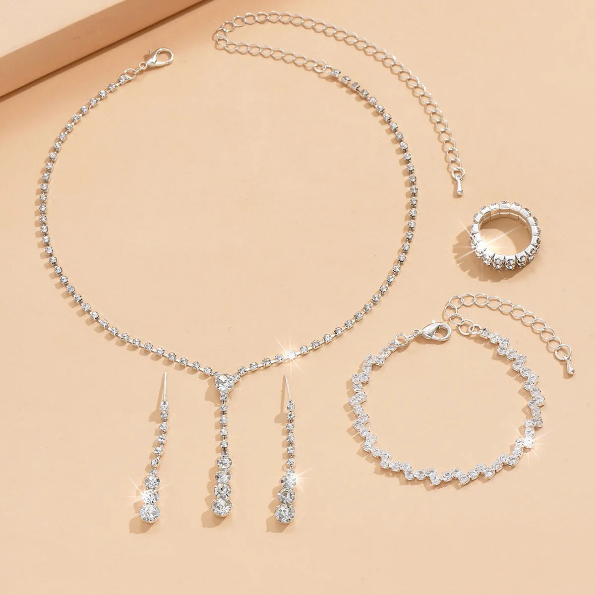 5-Piece Minimalist Claw Chain Jewelry Set – Earrings, Necklace, Bracelet & Ring for Parties and Gifts
