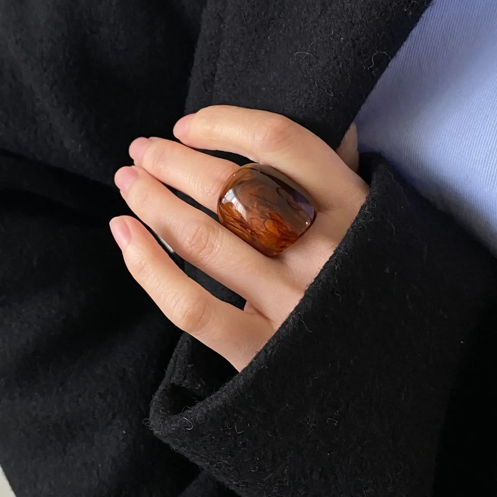 Vintage Amber Resin Ring – Bold Geometric Statement Piece for Women