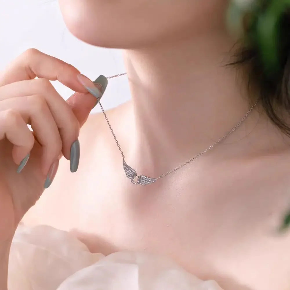 Titanium Steel Angel Wings Necklace – Elegant Clavicle Chain for Women