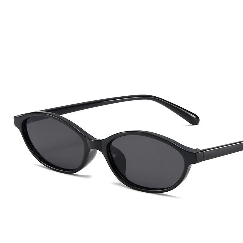 Retro Oval Sunglasses – High-End Small Frame Style for Casual & Street Looks