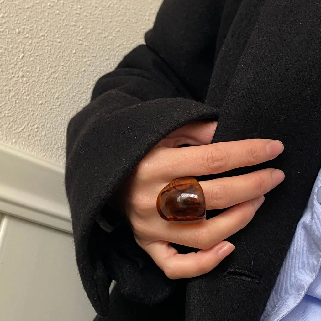 Vintage Amber Resin Ring – Bold Geometric Statement Piece for Women